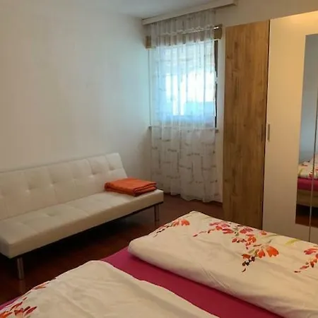 Apartment 2 Im Grunen Herzen Von